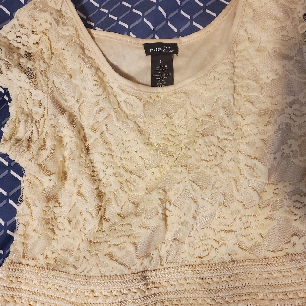 Dress - Picture 2 of 2